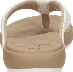 Reef Cushion Harmony Beige New