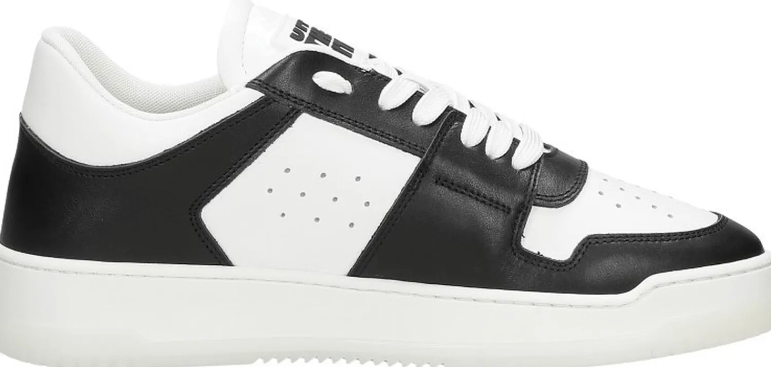 Off The Pitch Supernova Low Zwart Best